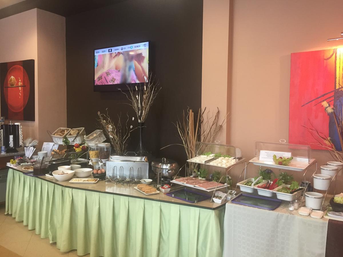 Benvita Hotel غولدن ساندز المظهر الخارجي الصورة