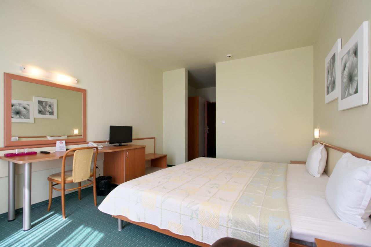 Benvita Hotel غولدن ساندز المظهر الخارجي الصورة